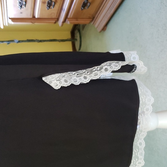 SHEIN SIZE XL BLACK AND LACE DRESS - Picture 3 of 7